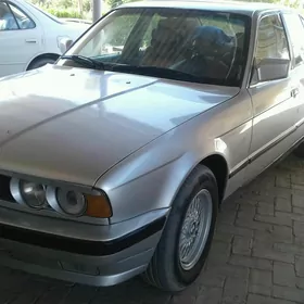 BMW 525 1992