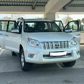 Toyota Land Cruiser Prado 2012