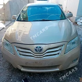 Toyota Camry 2011