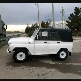 UAZ 469 1996