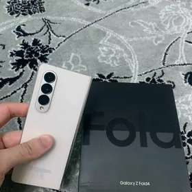 Samsung Z Fold 4