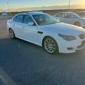 BMW E60 2003