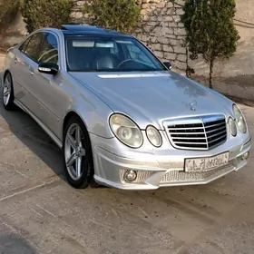 Mercedes-Benz E320 2003