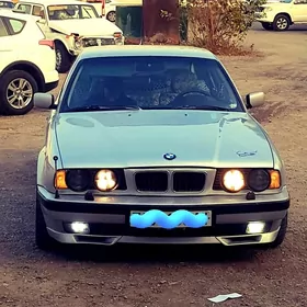 BMW 525 1990