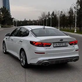 Kia Optima 2020