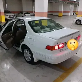 Toyota Camry 1999