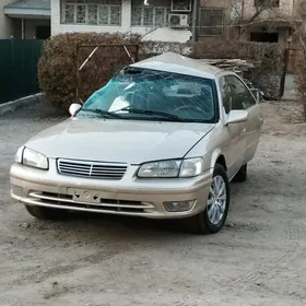 Toyota Camry 1997