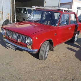 Lada 2104 1980