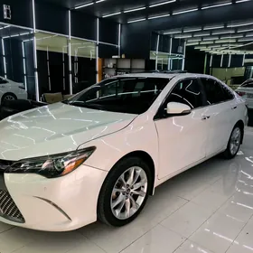 Toyota Camry 2017