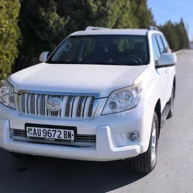 Toyota Land Cruiser Prado 2013