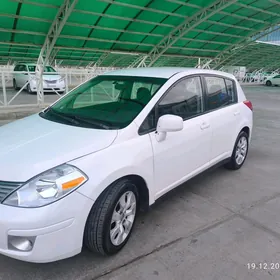 Nissan Versa 2010