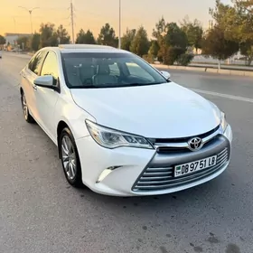 Toyota Camry 2017