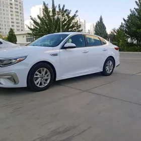 Kia Optima 2019