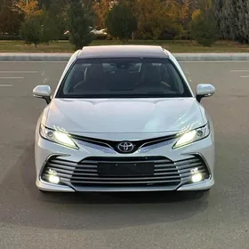 Toyota Camry 2023