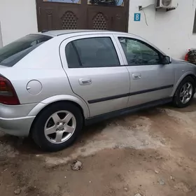 Opel Astra 2003