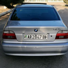 BMW E39 2003