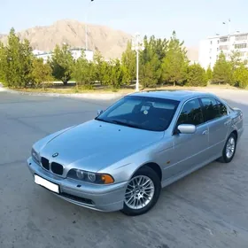 BMW E39 2001