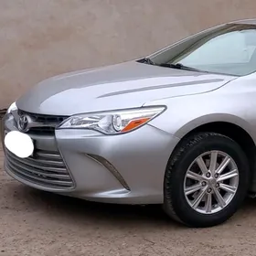 Toyota Camry 2015