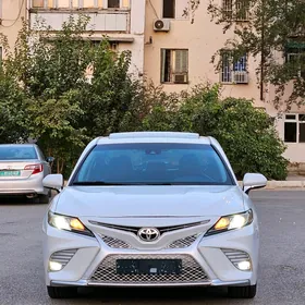 Toyota Camry 2020