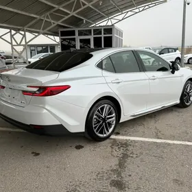 Toyota Camry 2024