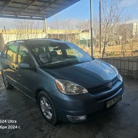 Toyota Sienna 2005