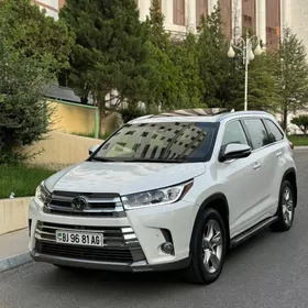 Toyota Highlander 2019