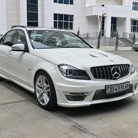 Mercedes-Benz C250 2012