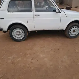 Lada Niva 2001