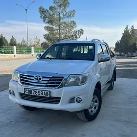 Toyota Hilux 2015