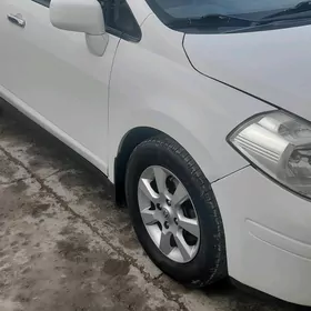 Nissan Versa 2009