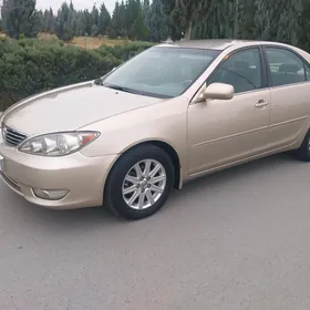 Toyota Camry 2004