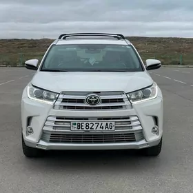 Toyota Highlander 2018