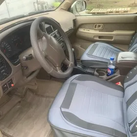 Nissan Pathfinder 1999