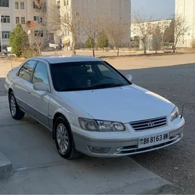 Toyota Camry 2000