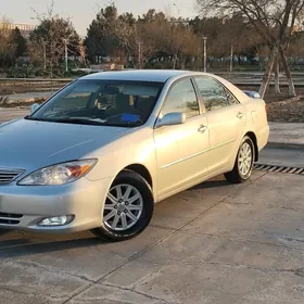 Toyota Camry 2004