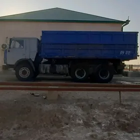 Kamaz 5320 1990