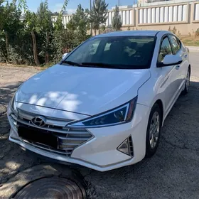 Hyundai Elantra 2019