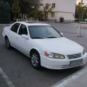 Toyota Camry 2000