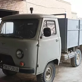 UAZ 2206 1987