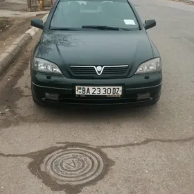 Opel Astra 2000