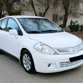 Nissan Versa 2010