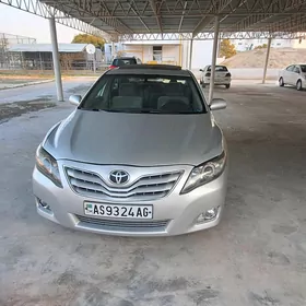 Toyota Camry 2010