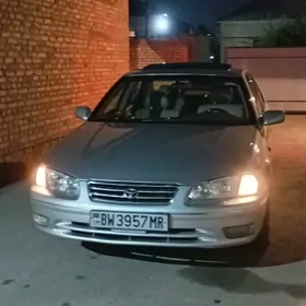 Toyota Camry 2000