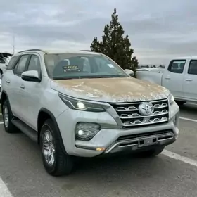 Toyota Fortuner 2024