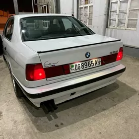 BMW 525 1989