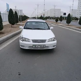 Toyota Camry 2001