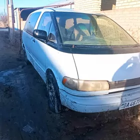 Toyota Previa 1992