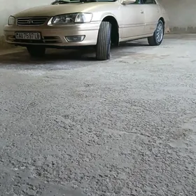 Toyota Camry 2001