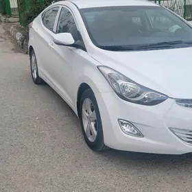 Hyundai Elantra 2012