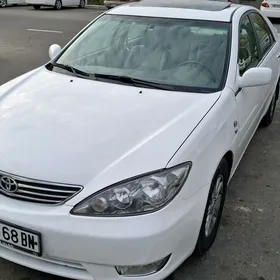 Toyota Camry 2004